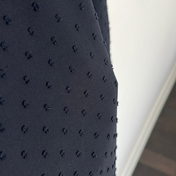 Subtle black top with slightly open back - Picture 2 of 3